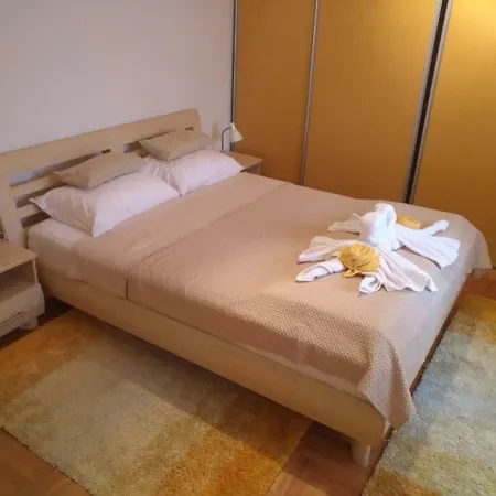 Iris Apartament *